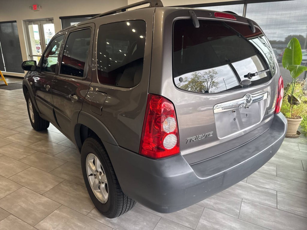 2006 Mazda Tribute Image 12