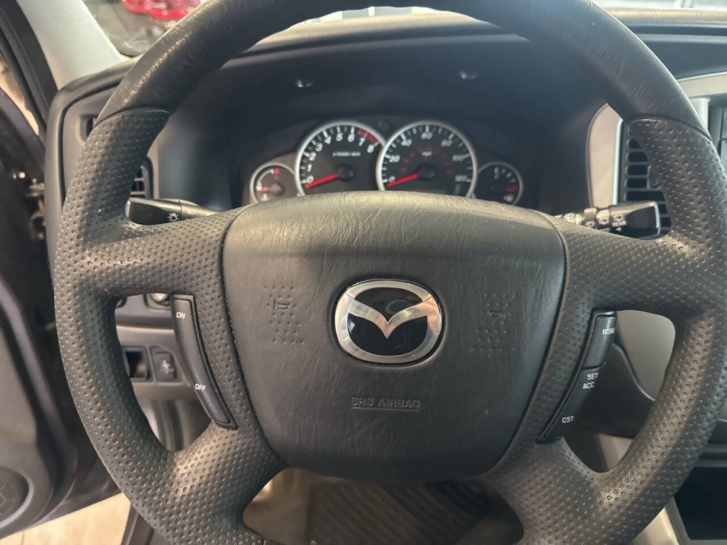 2006 Mazda Tribute Image 30