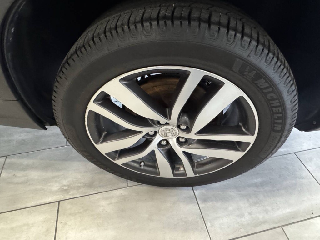 2016 Honda Pilot Image 11