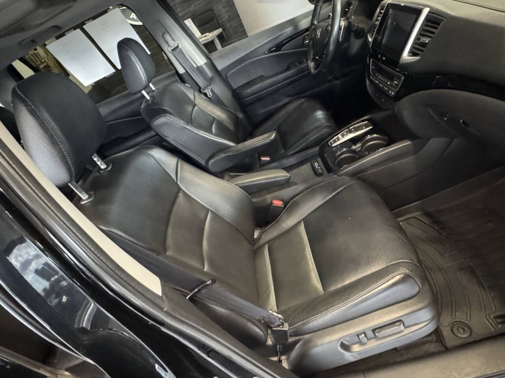 2016 Honda Pilot Image 24