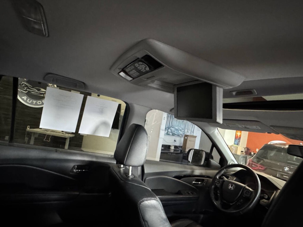 2016 Honda Pilot Image 28