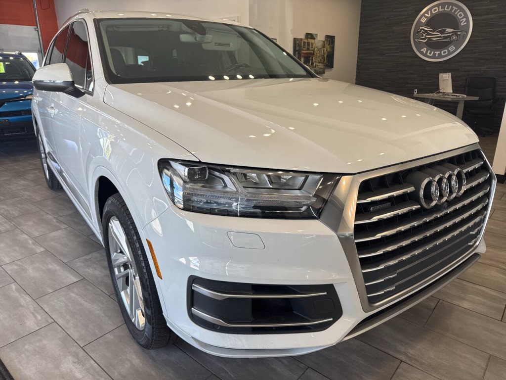 2017 Audi Q7 Image 1
