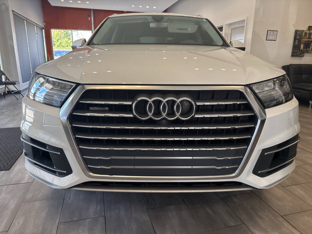 2017 Audi Q7 Image 2