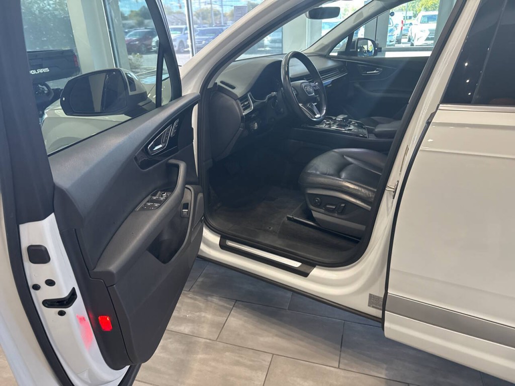 2017 Audi Q7 Image 15