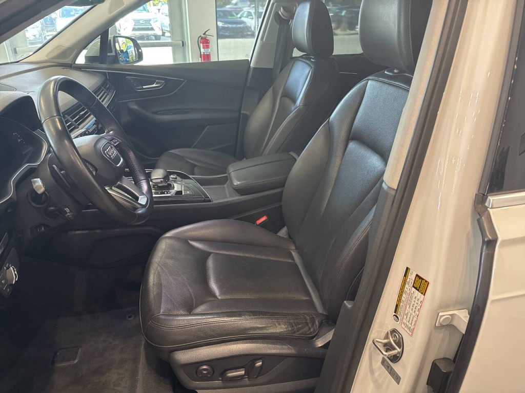 2017 Audi Q7 Image 18