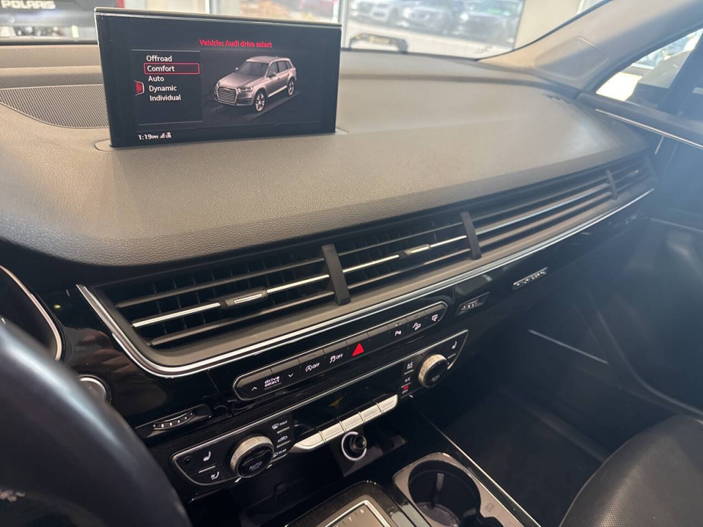 2017 Audi Q7 Image 21