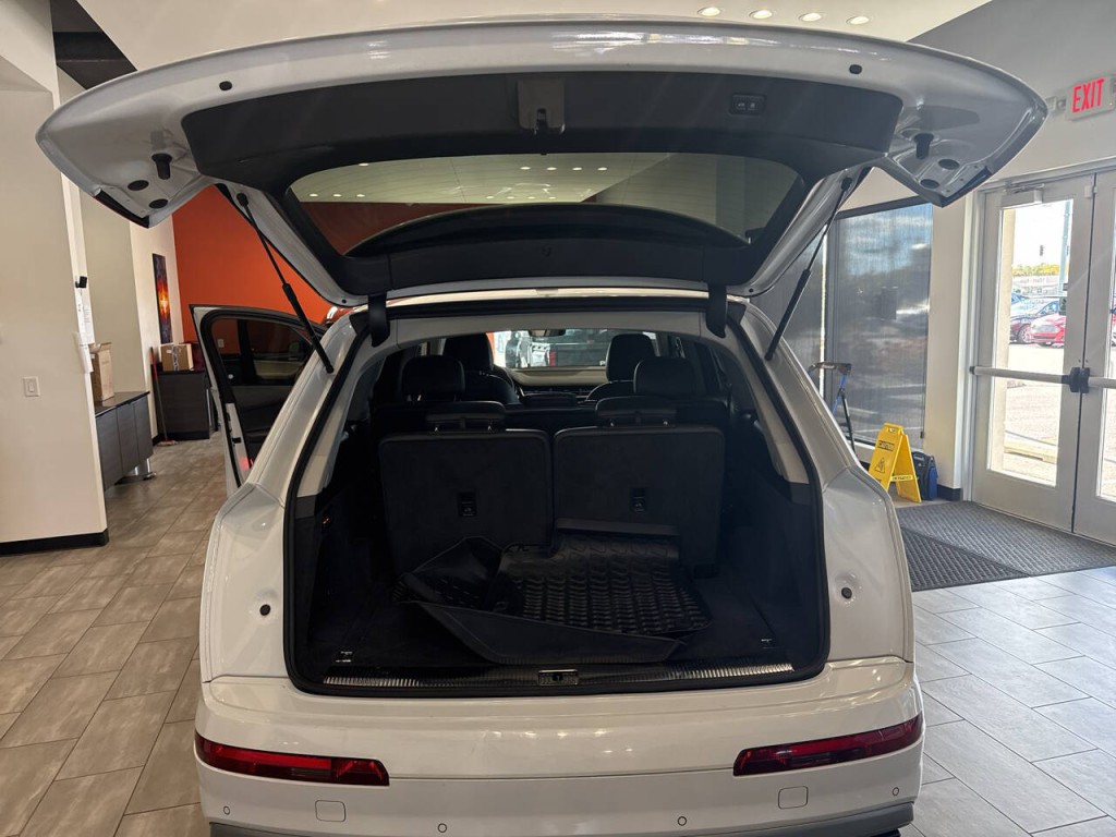 2017 Audi Q7 Image 31