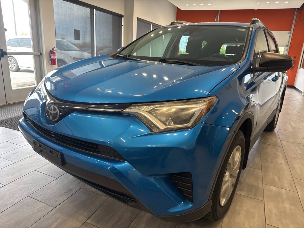 2017 Toyota Rav4 Image 1