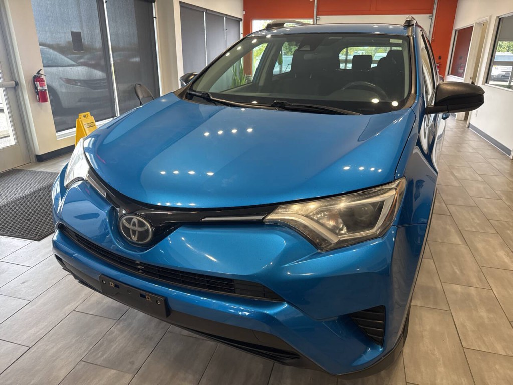 2017 Toyota Rav4 Image 3