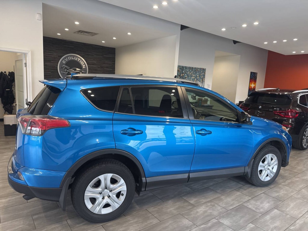 2017 Toyota Rav4 Image 13