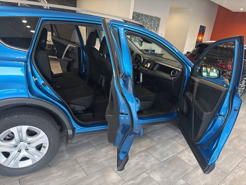 2017 Toyota Rav4 Image 18