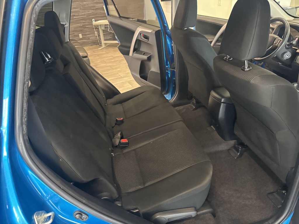 2017 Toyota Rav4 Image 21