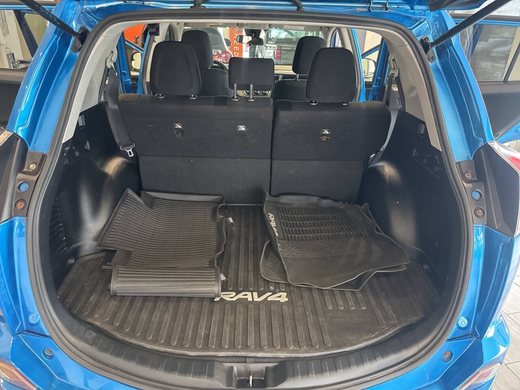 2017 Toyota Rav4 Image 22