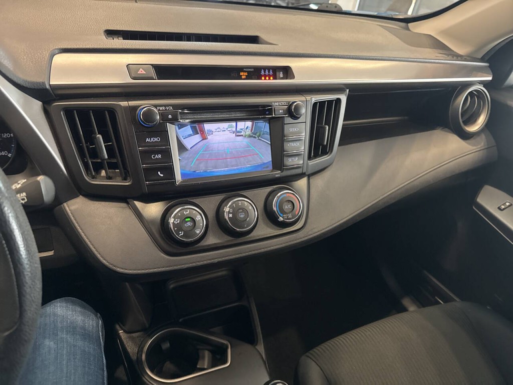 2017 Toyota Rav4 Image 25