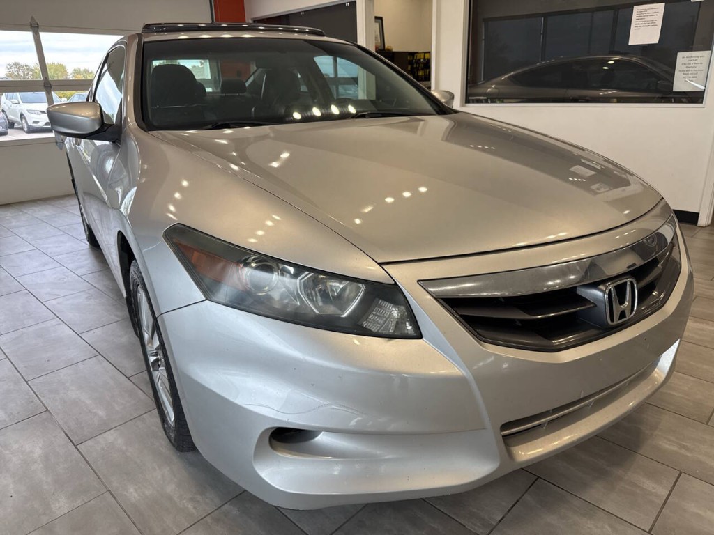 2011 Honda Accord Image 1