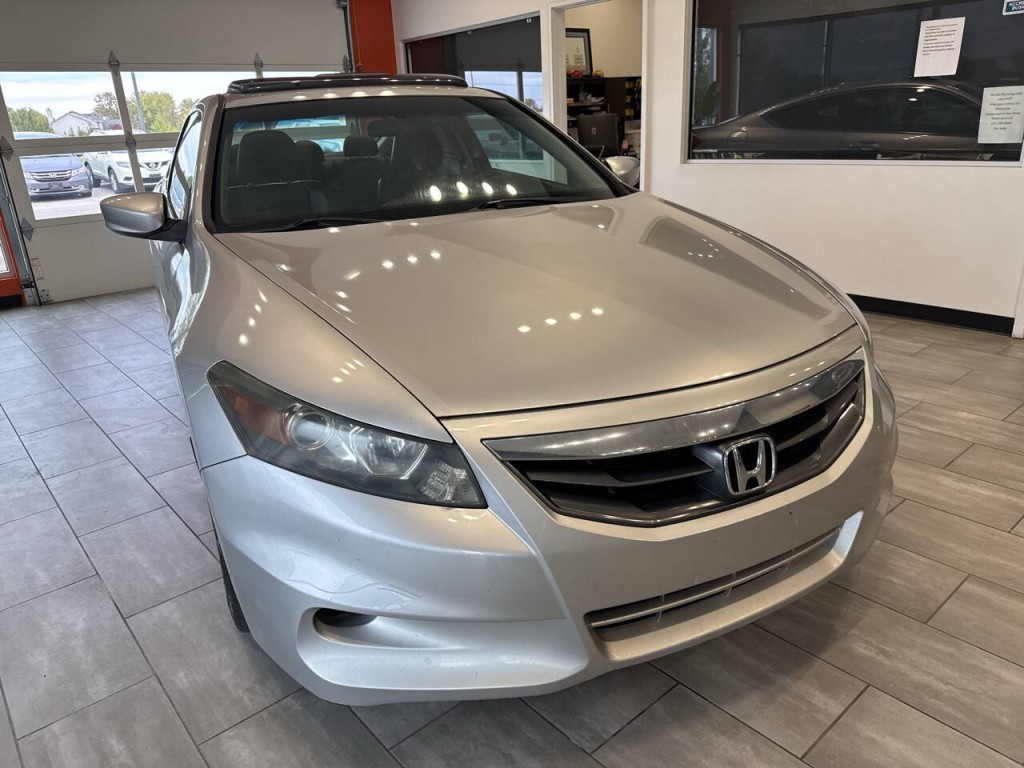 2011 Honda Accord Image 4