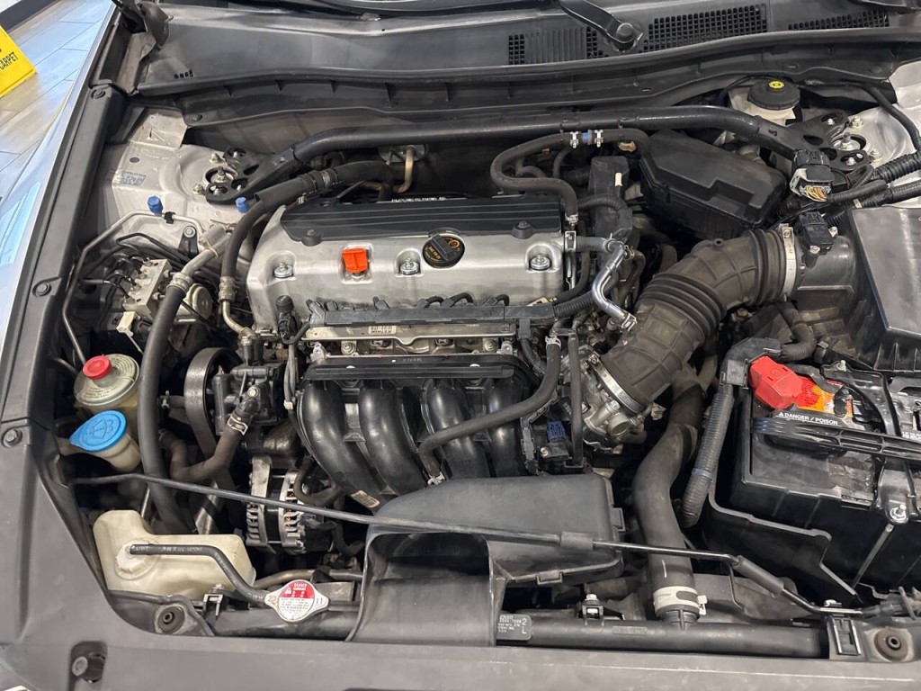 2011 Honda Accord Image 24