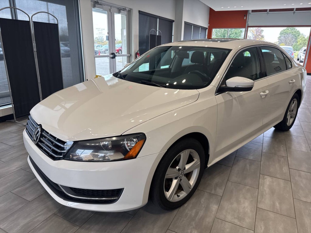 2013 Volkswagen Passat Image 7