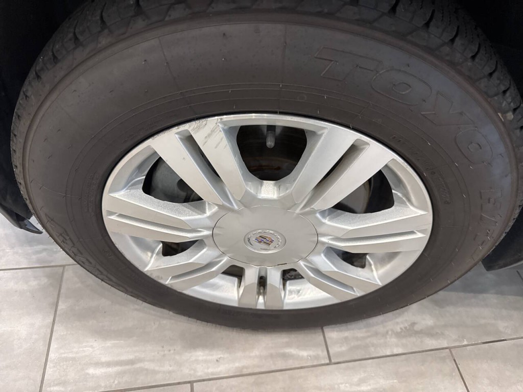 2012 Cadillac SRX Image 10