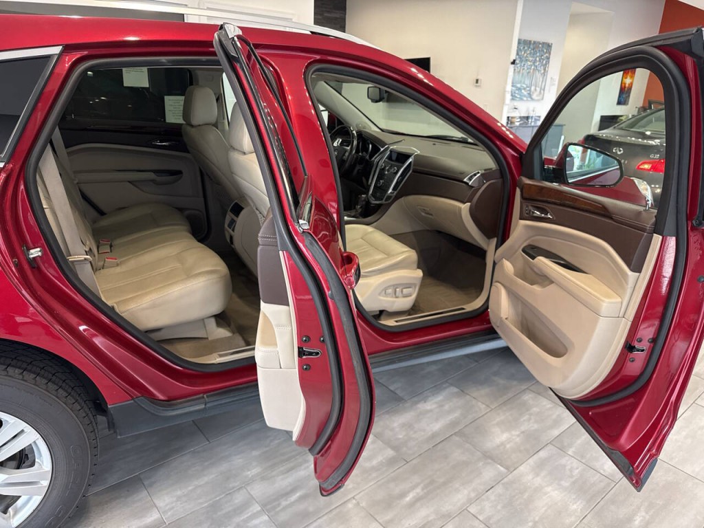 2012 Cadillac SRX Image 17