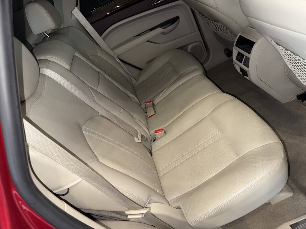 2012 Cadillac SRX Image 24
