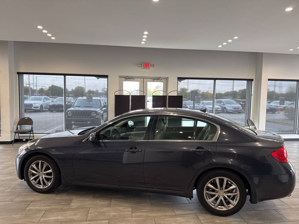 2007 INFINITI G35 Image 8