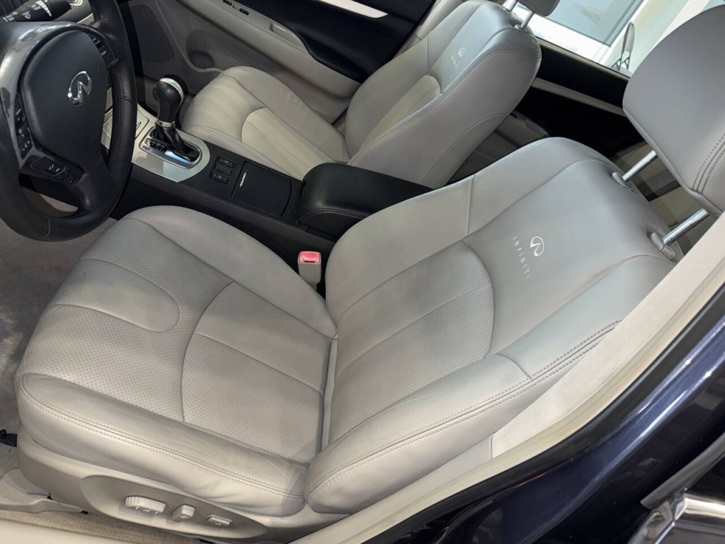2007 INFINITI G35 Image 25