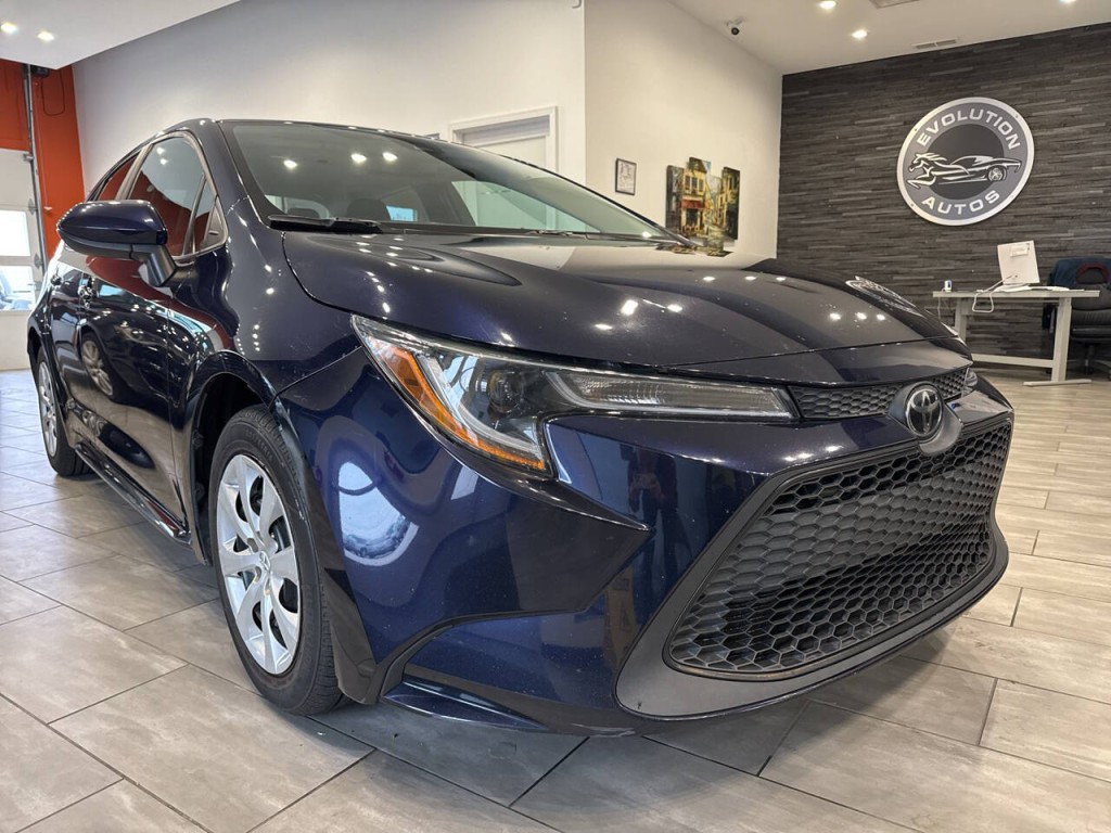 2022 Toyota Corolla Image 1