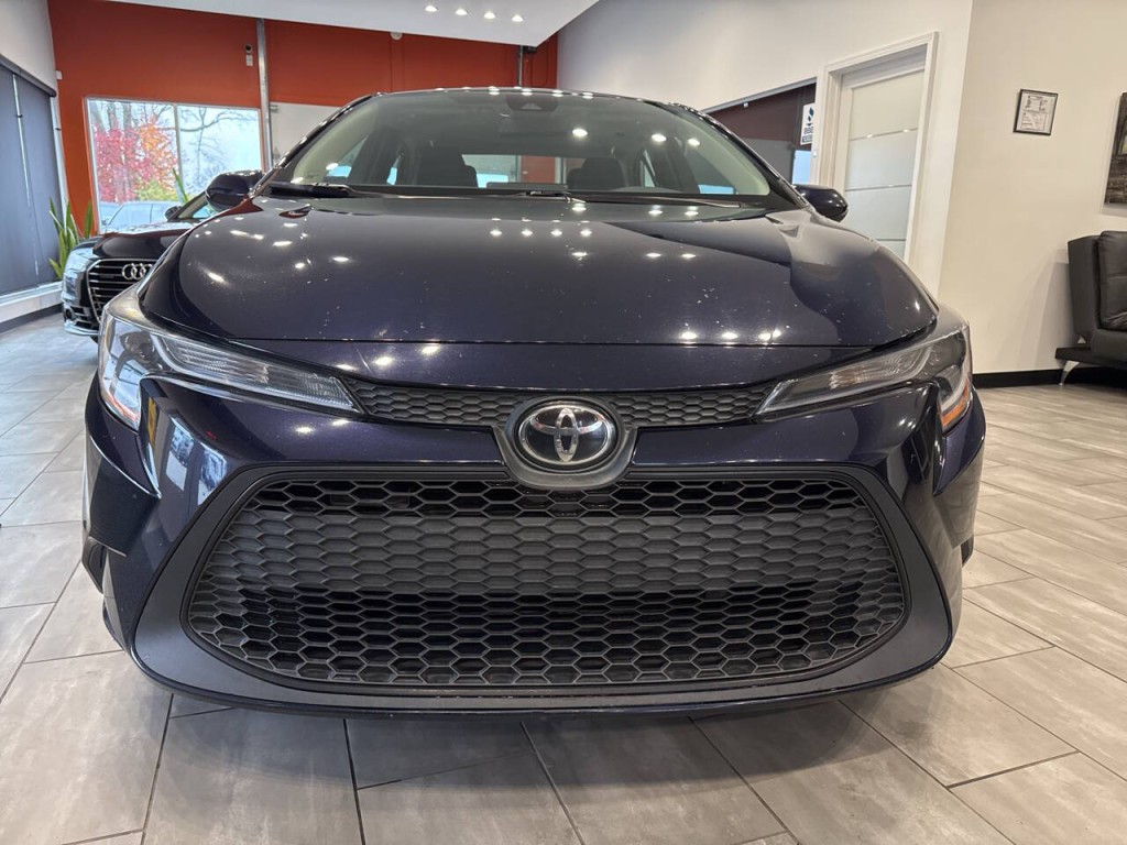 2022 Toyota Corolla Image 2