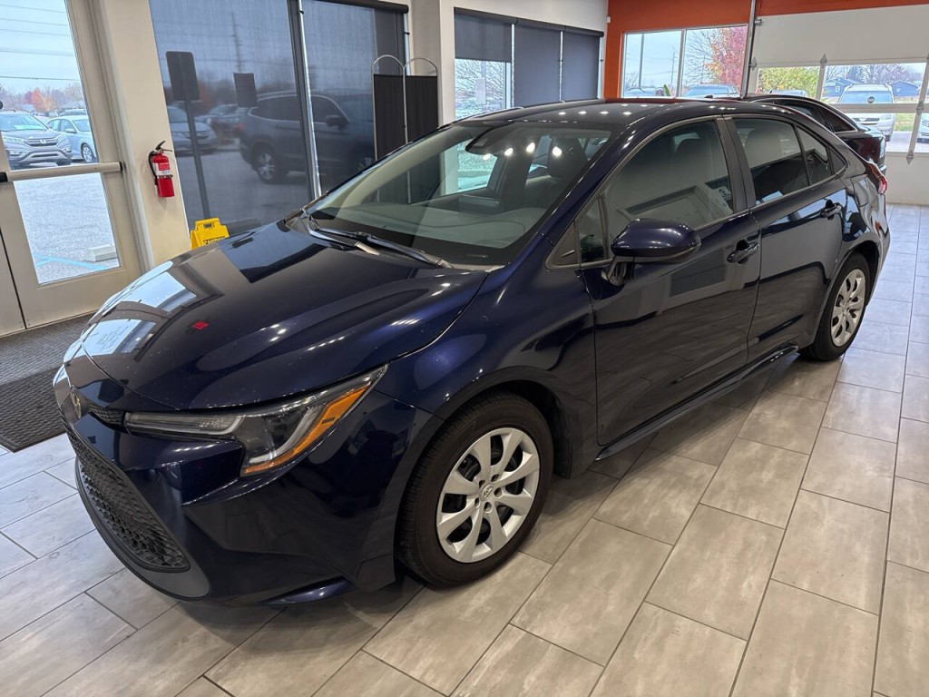 2022 Toyota Corolla Image 3