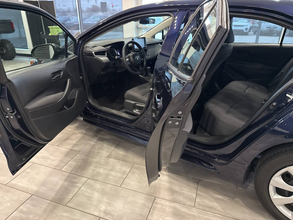 2022 Toyota Corolla Image 8
