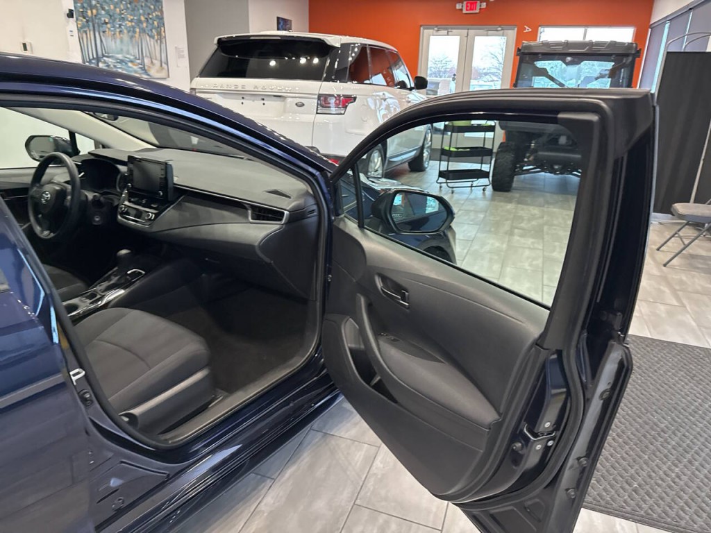 2022 Toyota Corolla Image 25