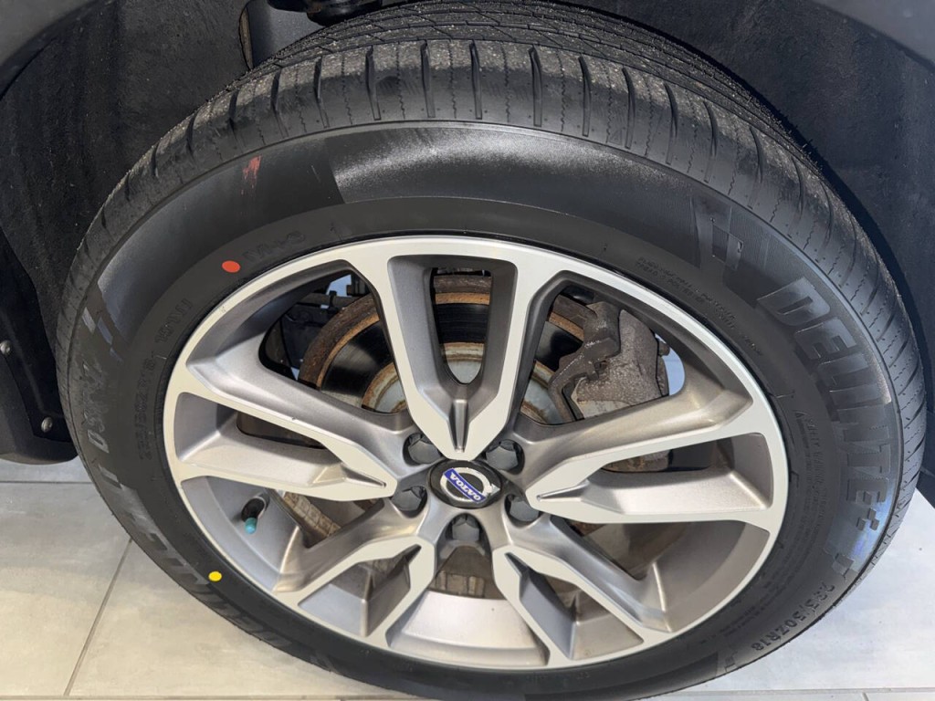 2018 Volvo V60 Image 34