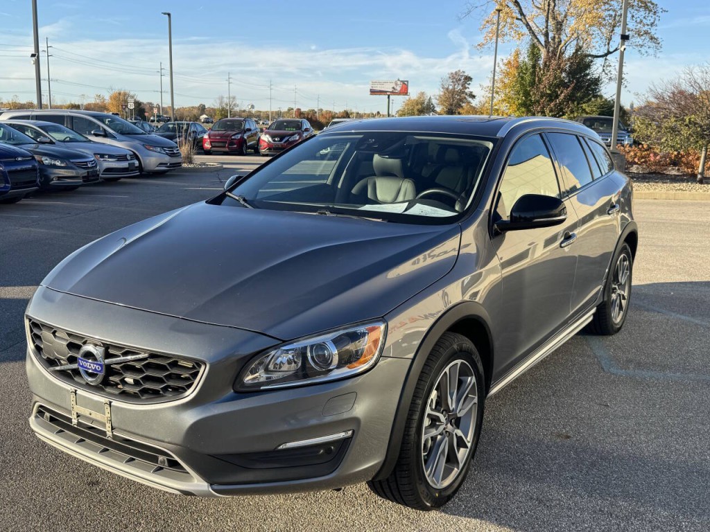 2018 Volvo V60 Image 39