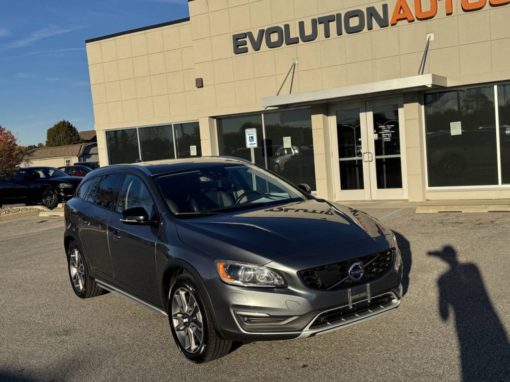 2018 Volvo V60 Image 42