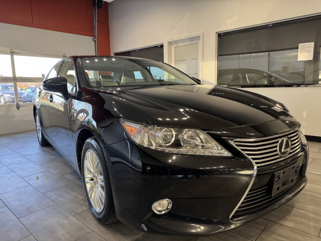 2015 Lexus ES 350 Image 1