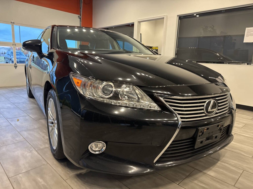 2015 Lexus ES 350 Image 5