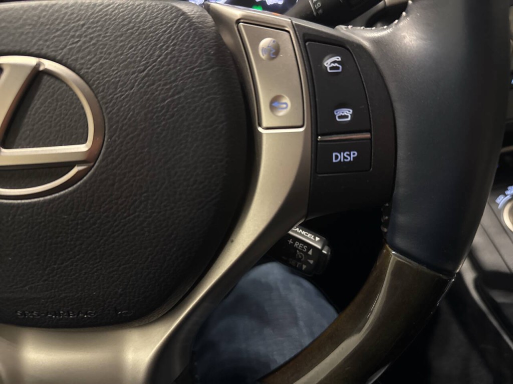 2015 Lexus ES 350 Image 38