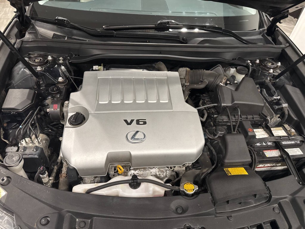 2015 Lexus ES 350 Image 40