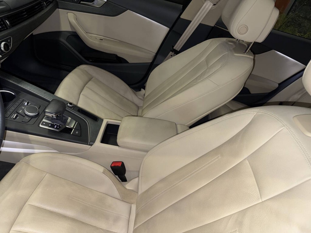 2018 Audi A4 Image 23