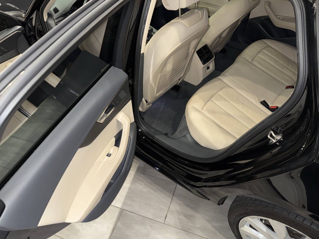 2018 Audi A4 Image 24