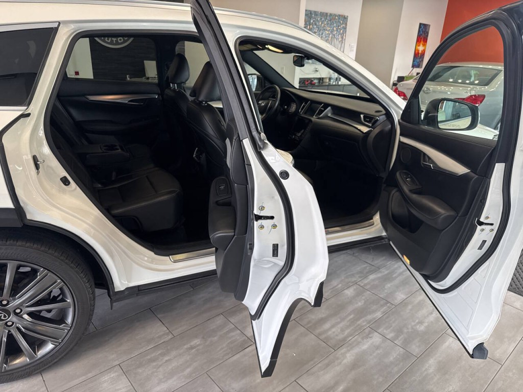 2020 INFINITI QX50 Image 17