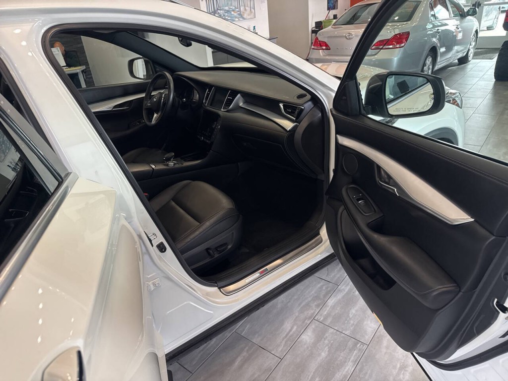 2020 INFINITI QX50 Image 18