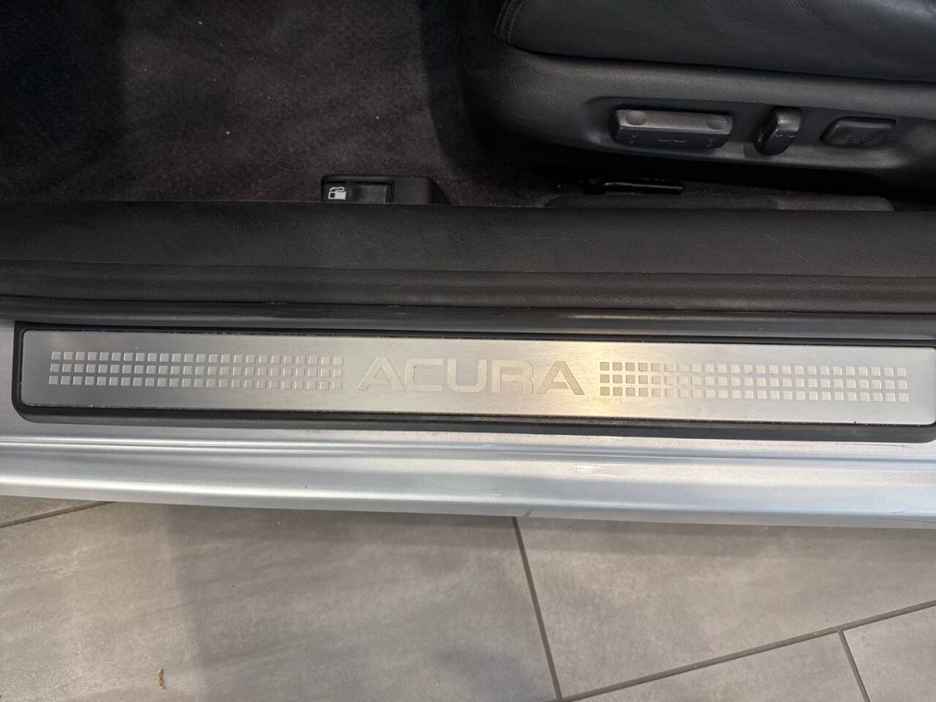 2005 Acura TL Image 21