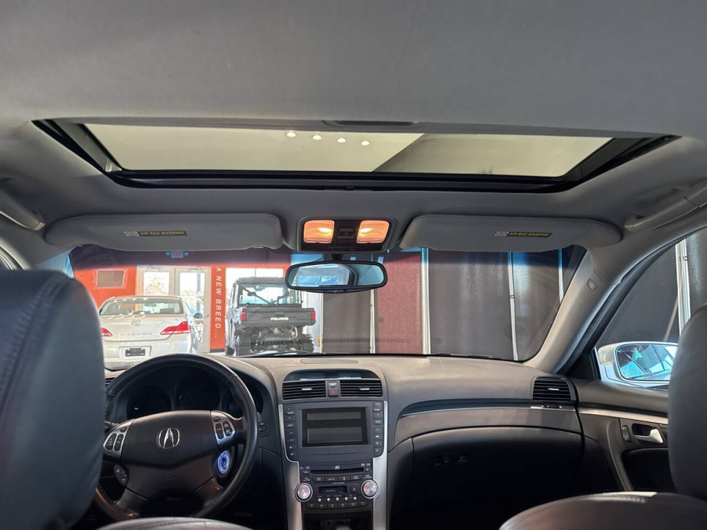 2005 Acura TL Image 30