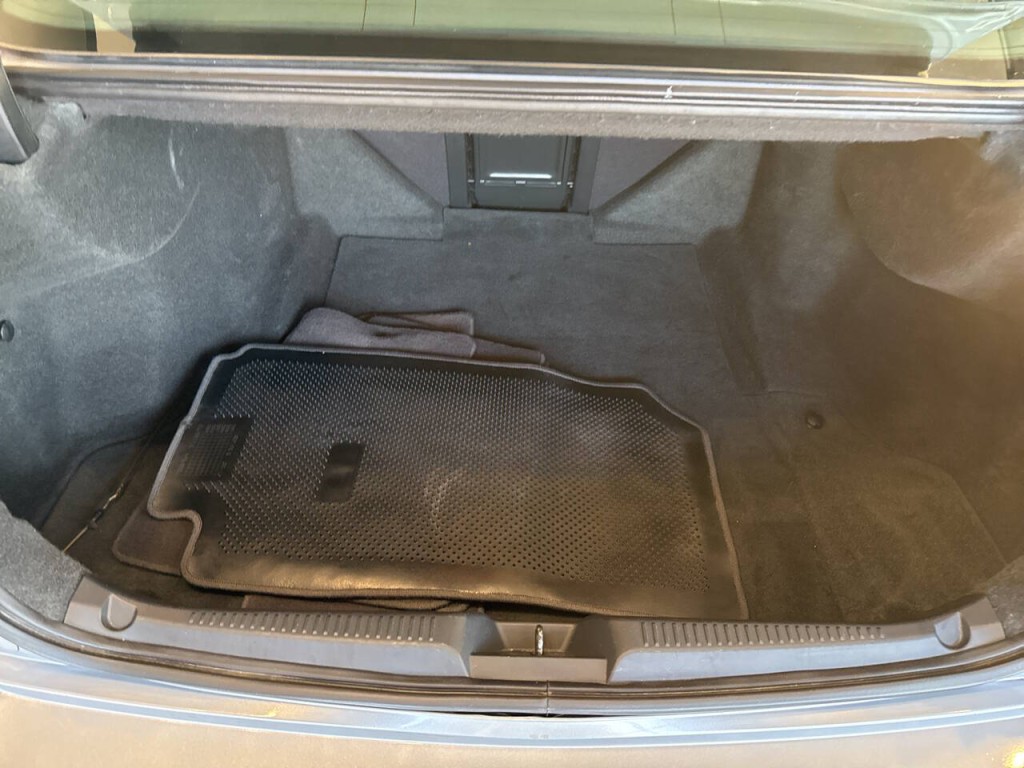 2005 Acura TL Image 32