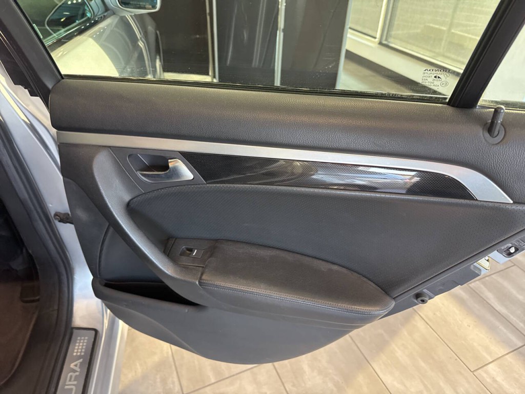 2005 Acura TL Image 34