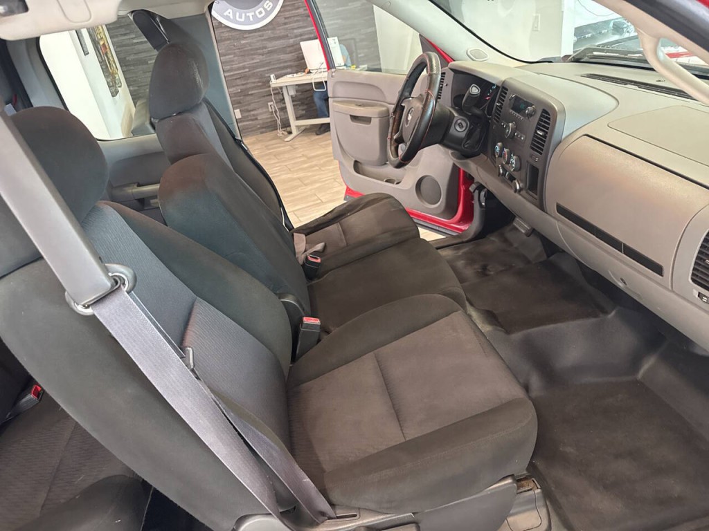 2012 Chevrolet Silverado 1500 Image 18