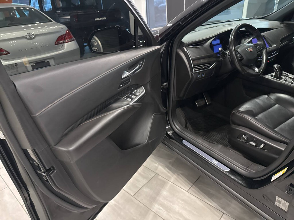 2019 Cadillac XT4 Image 11