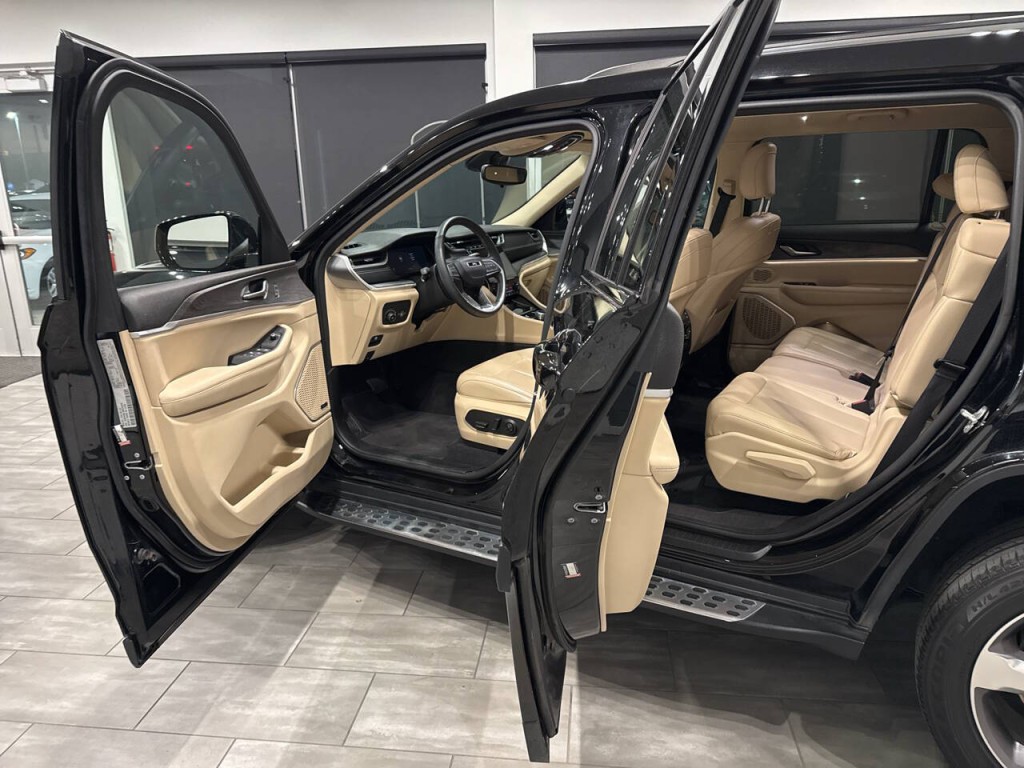 2021 Jeep Grand Cherokee Image 12